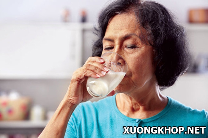 Thoái hóa cột sống có nên uống sữa Anlene không? 1