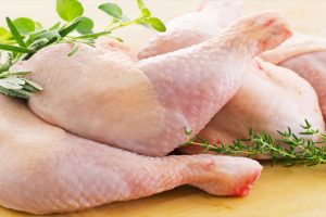Thoái hóa khớp không nên ăn gì? Thịt gà, thịt lợn muối và bánh kẹo